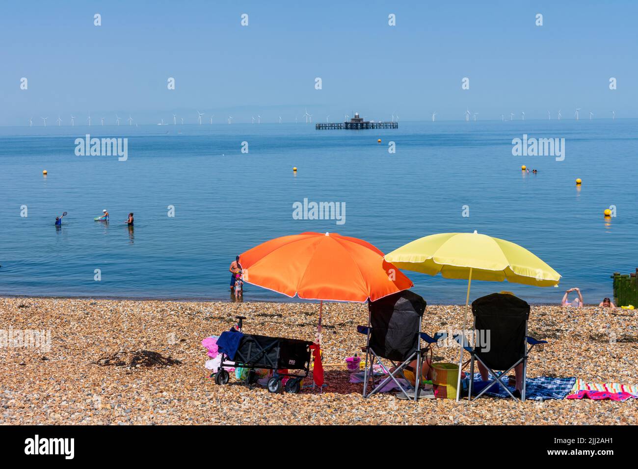Herne bay seaside hi-res stock photography and images - Page 2 - Alamy