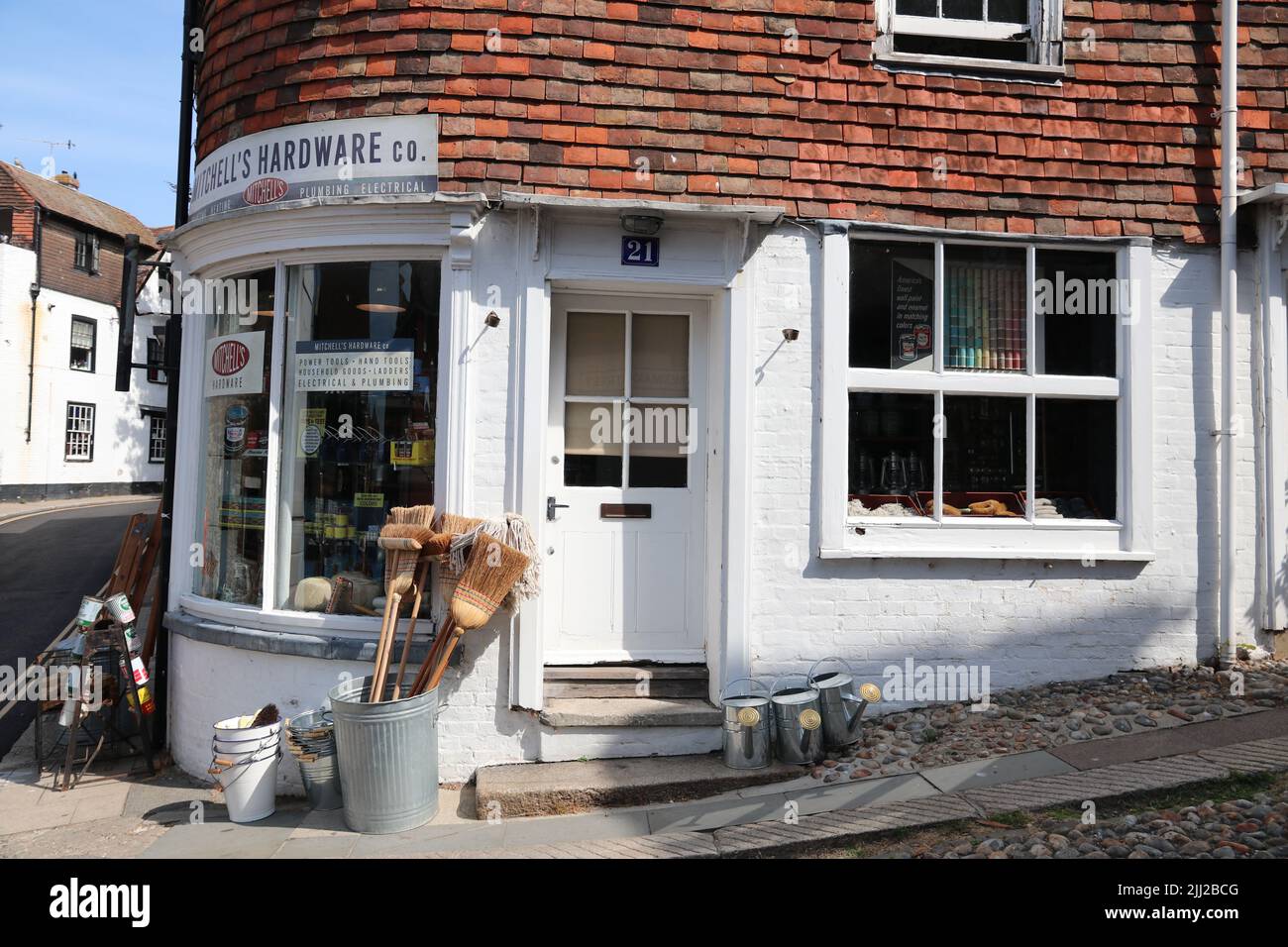 THE SHOP IN RYE IN THE UK CALLED THE CONFIT POT USED AS COOPER'S HARDWARE IN MASSACHUSETTS IN THE NETFLIX TV SHOW RED BOOK STARRING AARON PAUL Stock Photo