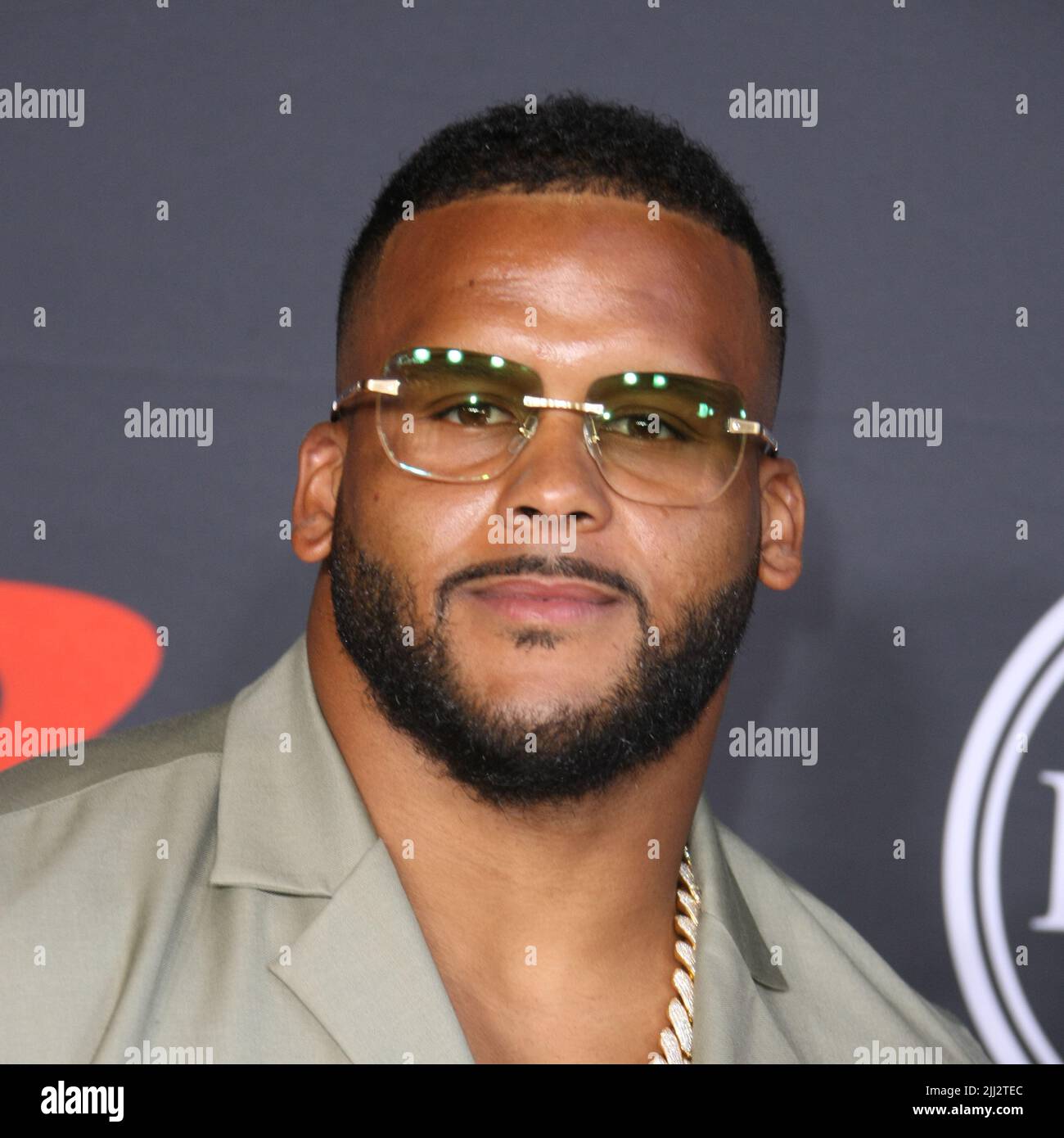 Aaron donald award hires stock photography and images Alamy