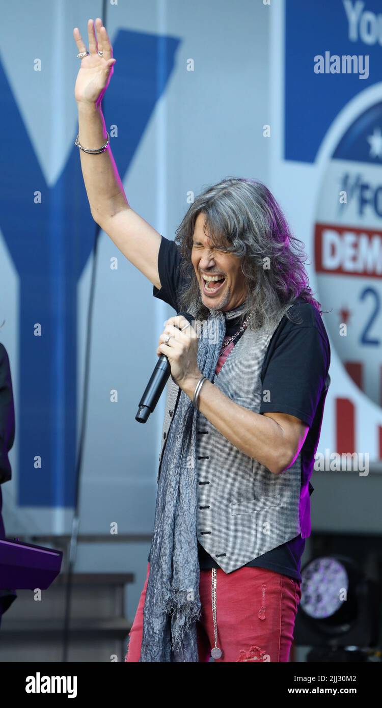 July 22, 2022, New York, New York, USA Singer KELLY HANSEN from the band FOREIGNER performs on