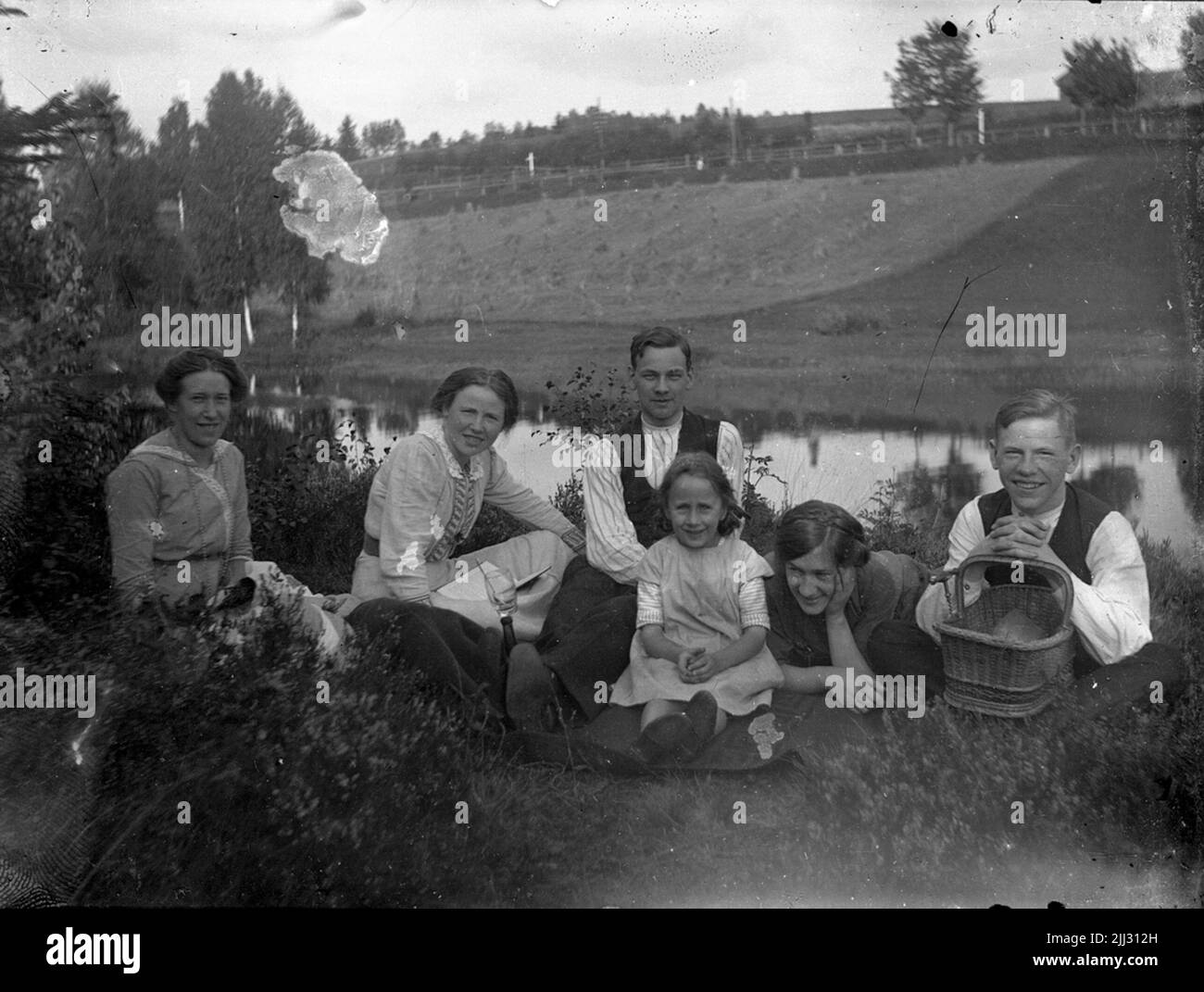 Group outdoors people adults children Black and White Stock Photos ...