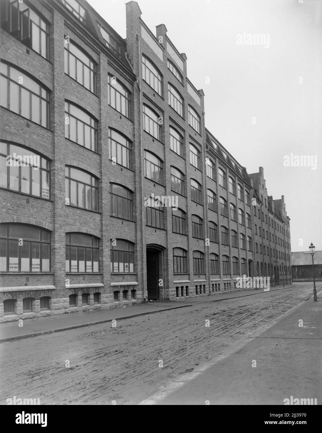 Five storey factory building in red brick, AB Mark's shoe factory, A.P. Hallkvist.Ny created