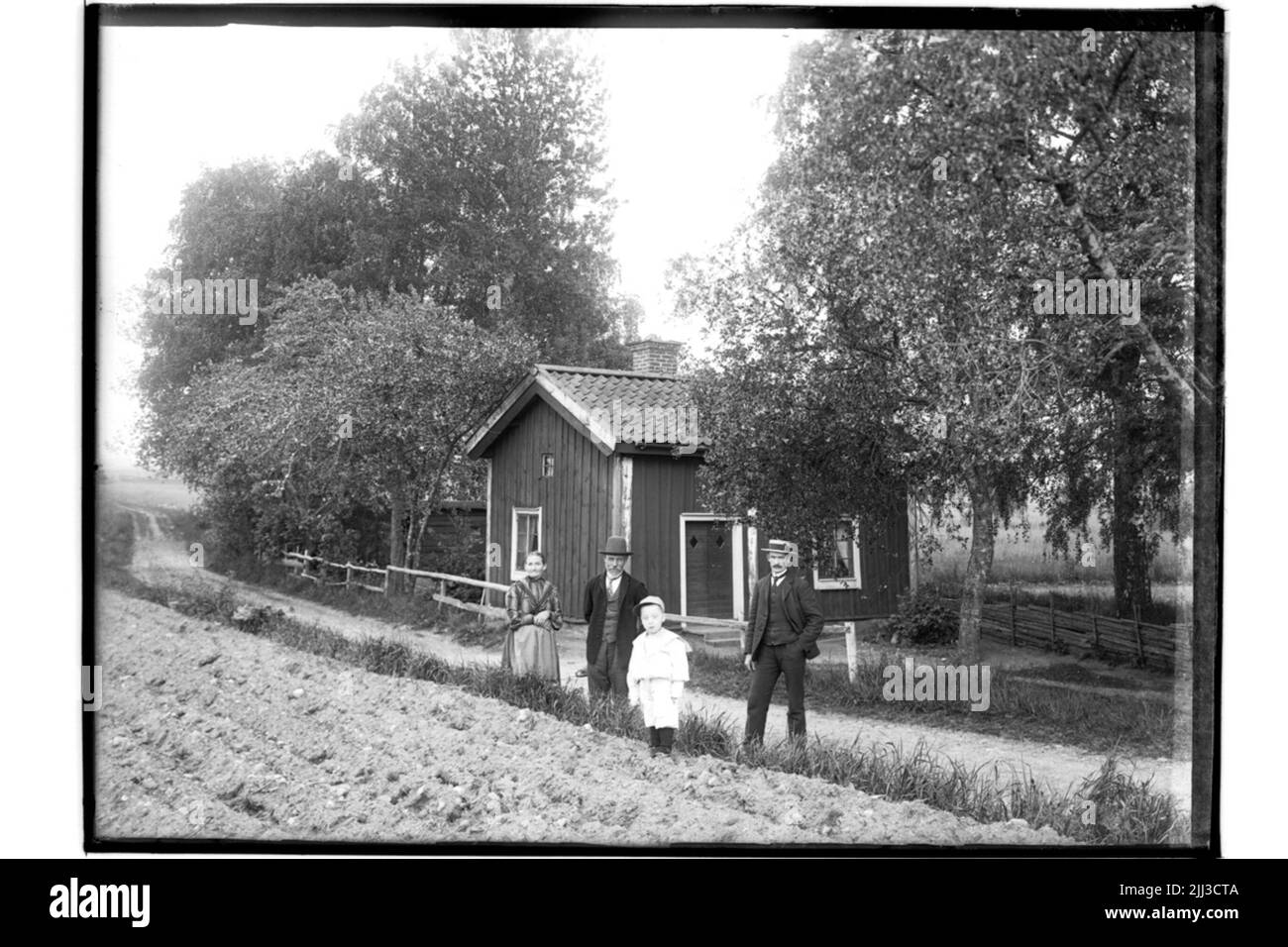 Single setting Black and White Stock Photos Images Alamy