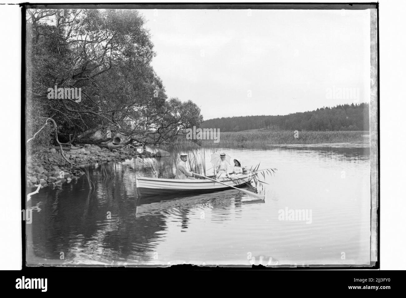 Portrait of a rowing boat Black and White Stock Photos & Images - Alamy
