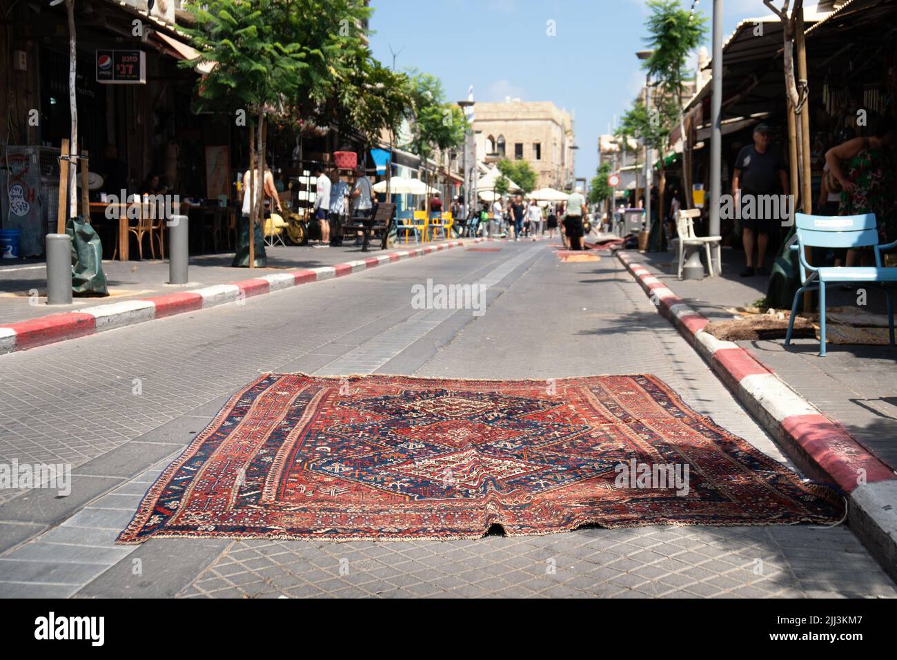 Pavement day summer hi-res stock photography and images - Alamy