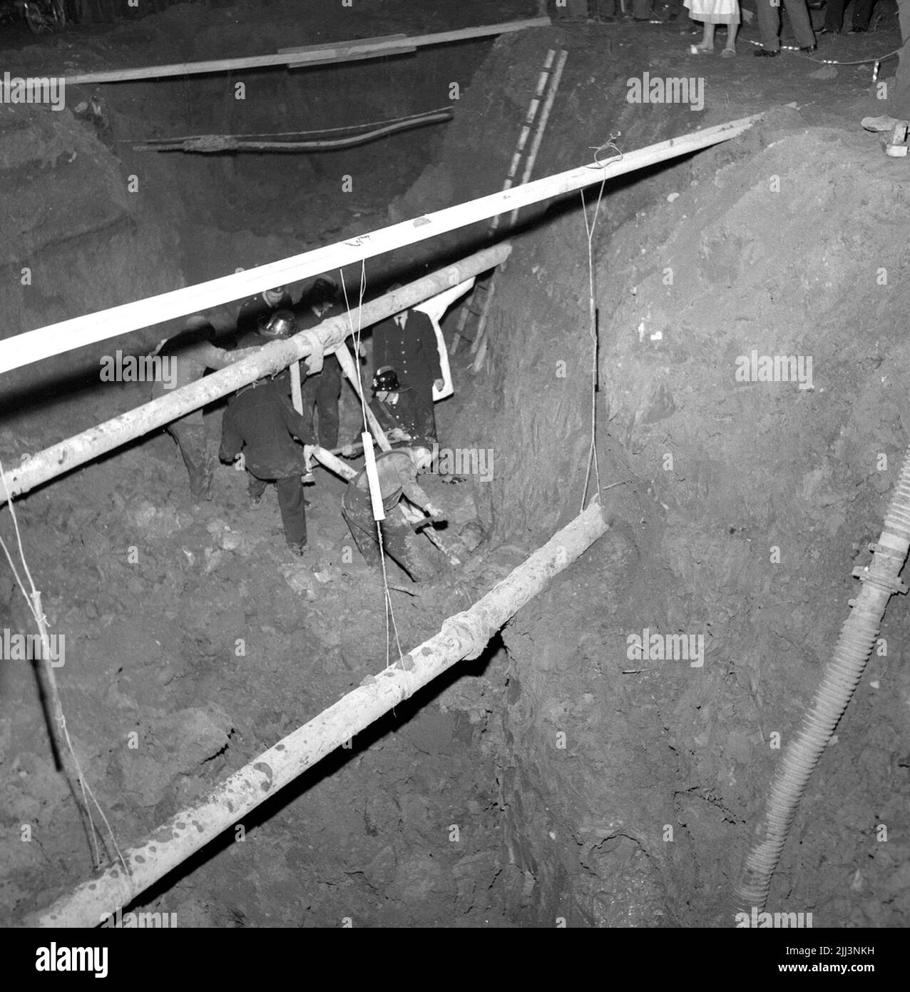 Racial accident at the laser unit.27 November 1958 Stock Photo Alamy