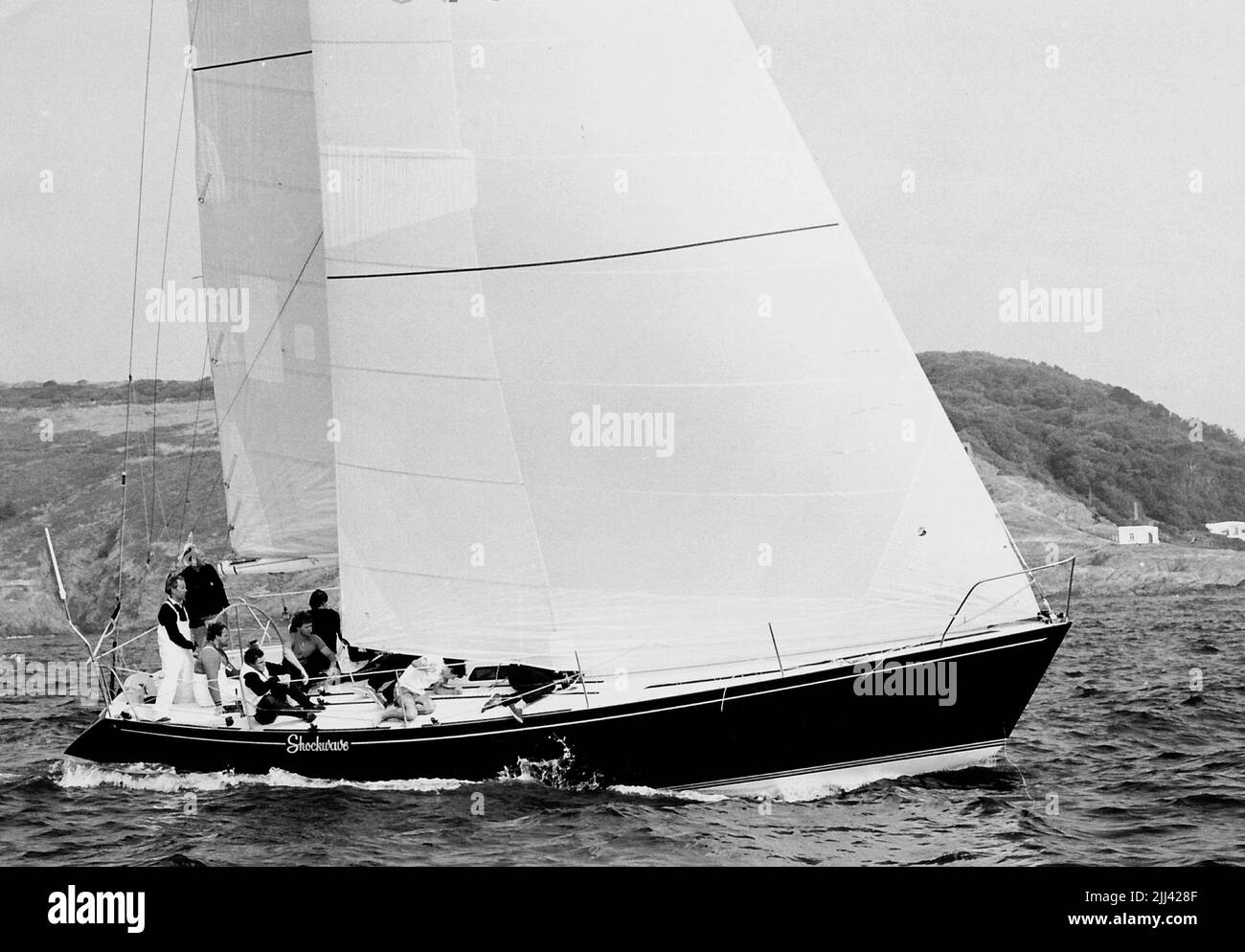 AJAXNETPHOTO. 10TH AUGUST, 1983. PLYMOUTH, ENGLAND. - ADMIRAL'S CUP - FASTNET - SHOCKWAVE, MEMBER OF NEW ZEALAND YACHTING TEAM, APPROACHES FINISH LINE OF 605 MILE RACE. PHOTO:JONATHAN EASTLAND/AJAX REF:340 222904 45 Stock Photo