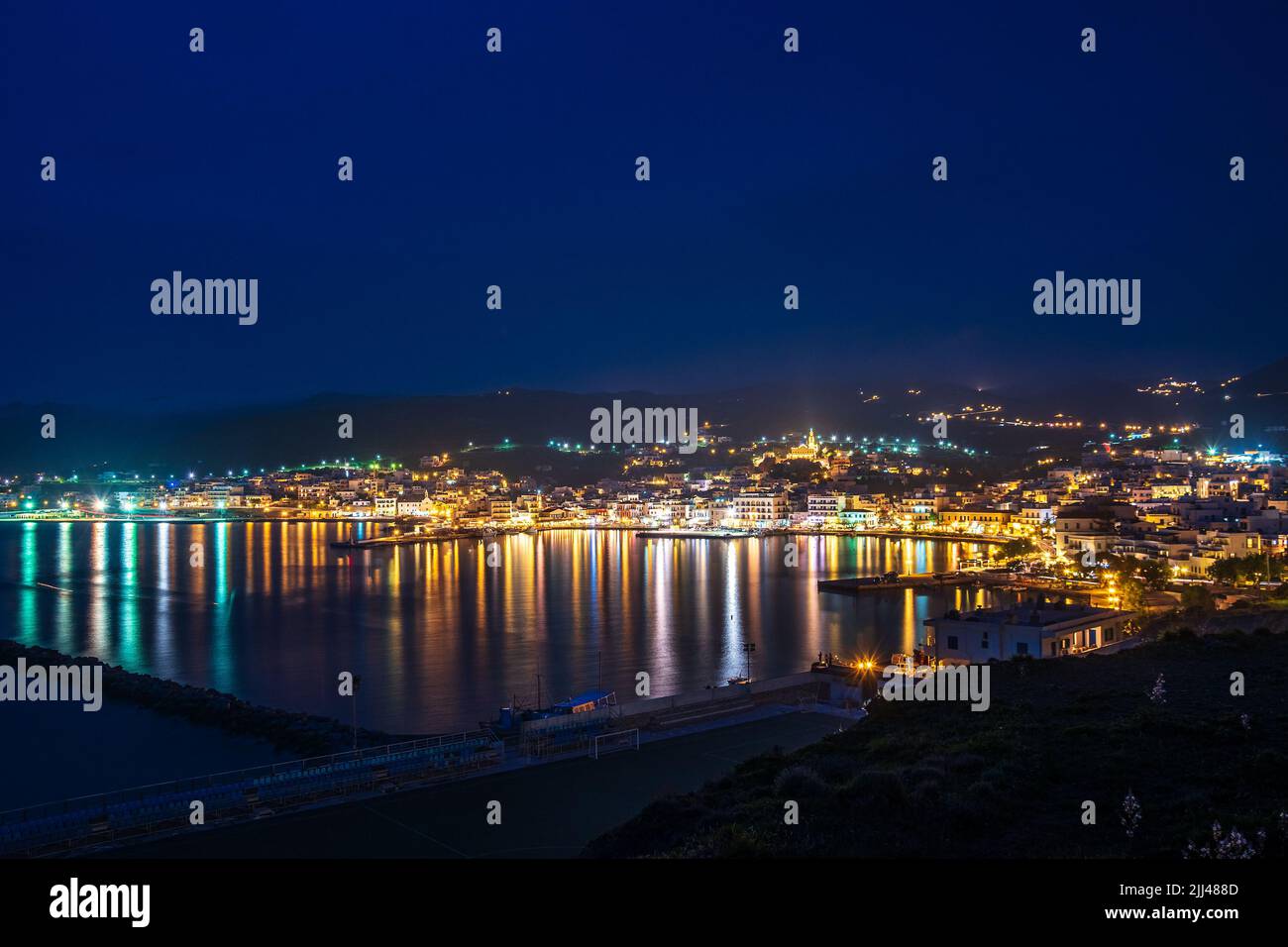 Nightlife island town greece hi-res stock photography and images - Page 6 -  Alamy