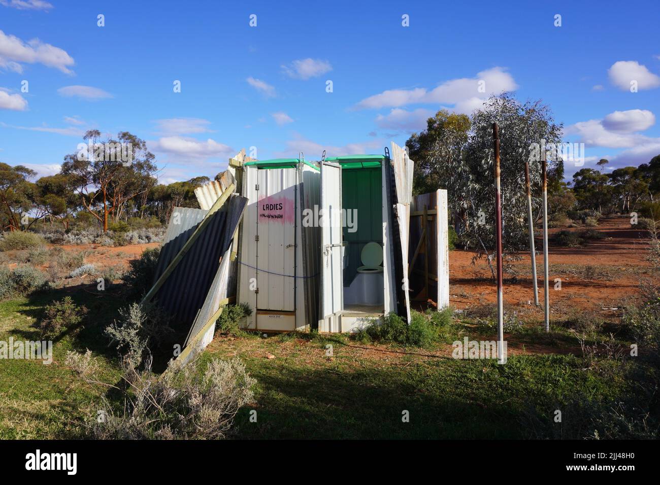 Makeshift Dunny in the Australian Outback Stock Photo Alamy