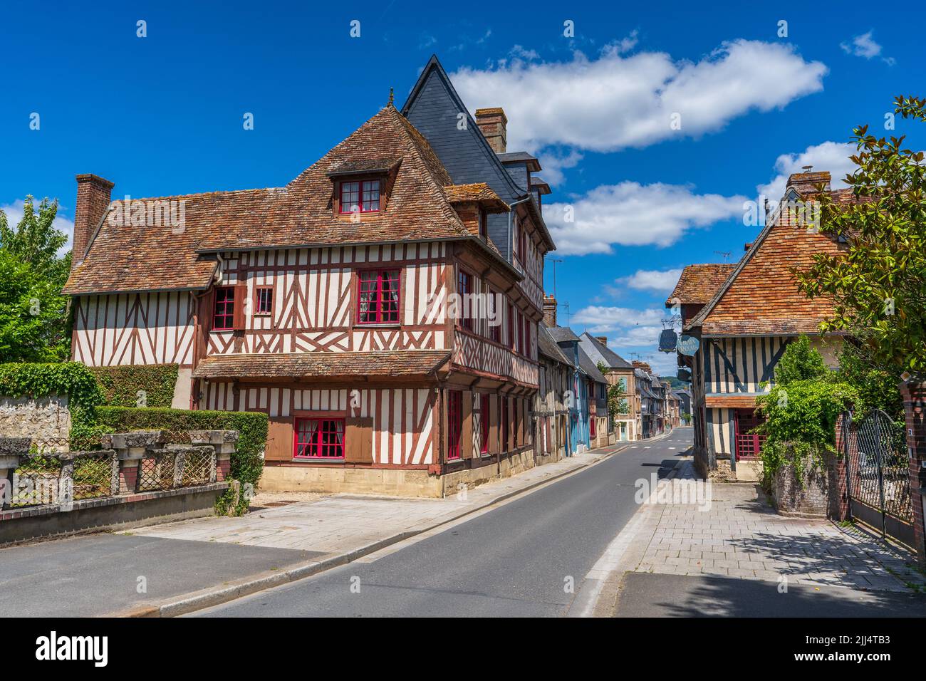 Villaggio bretone con le tipiche abitazioni a traliccio (France) Stock Photo