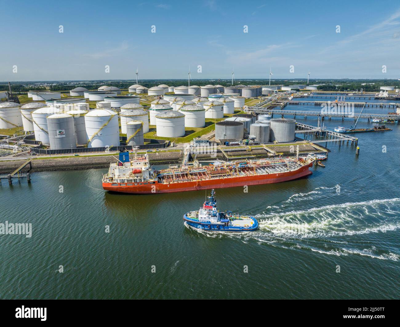 Crude Oil Tankers Unloading Cargo at a Refinery Depot Stock Photo Alamy