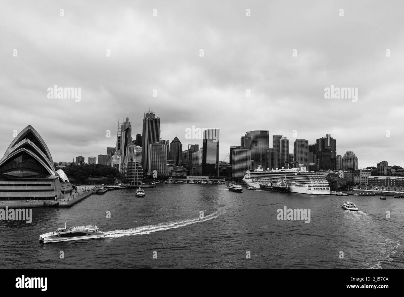 Sydney Opera House in Sydney, Australia, 2022 Stock Photo - Alamy