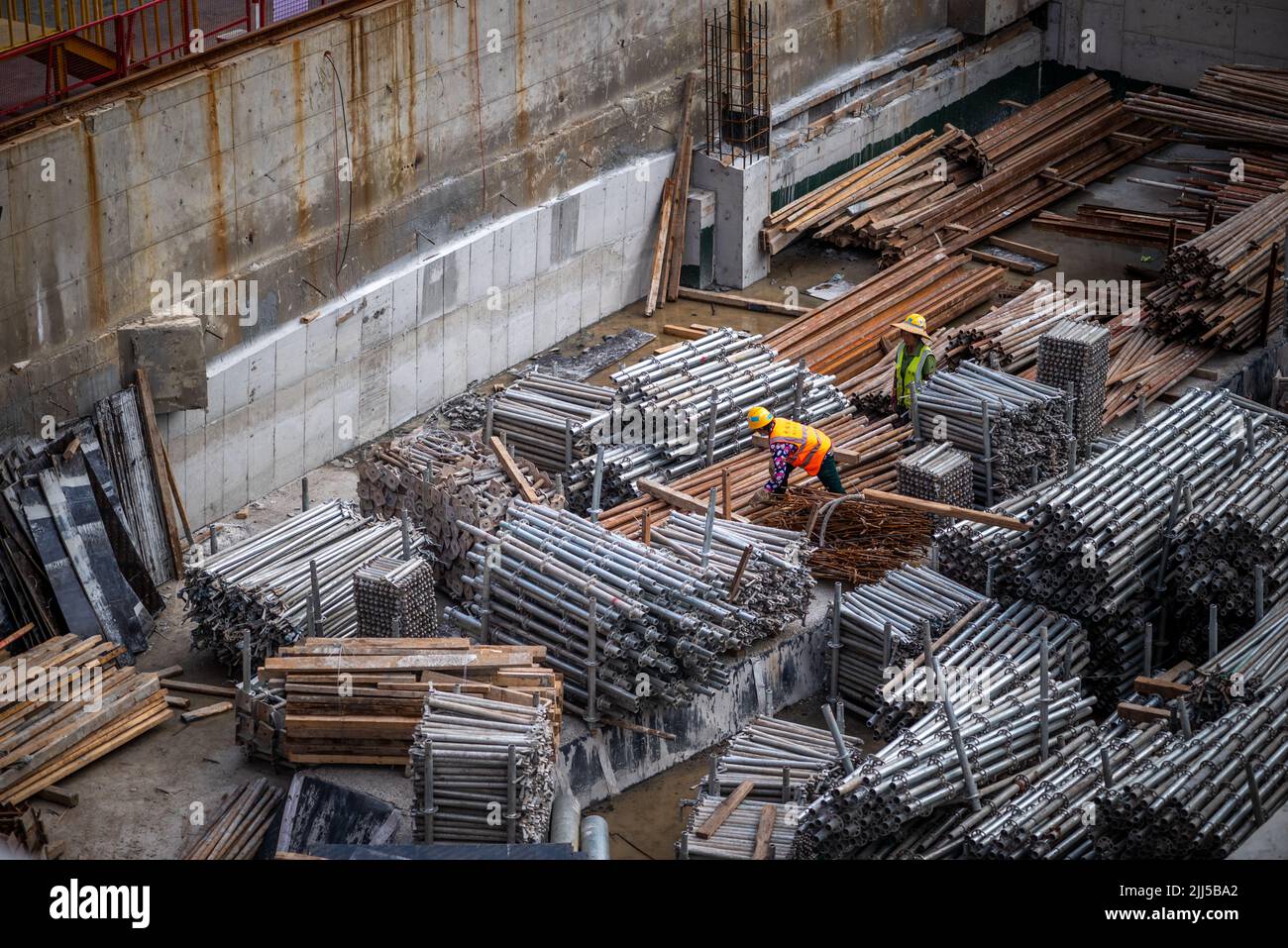Workers at a Chengdu metro construction site Stock Photo