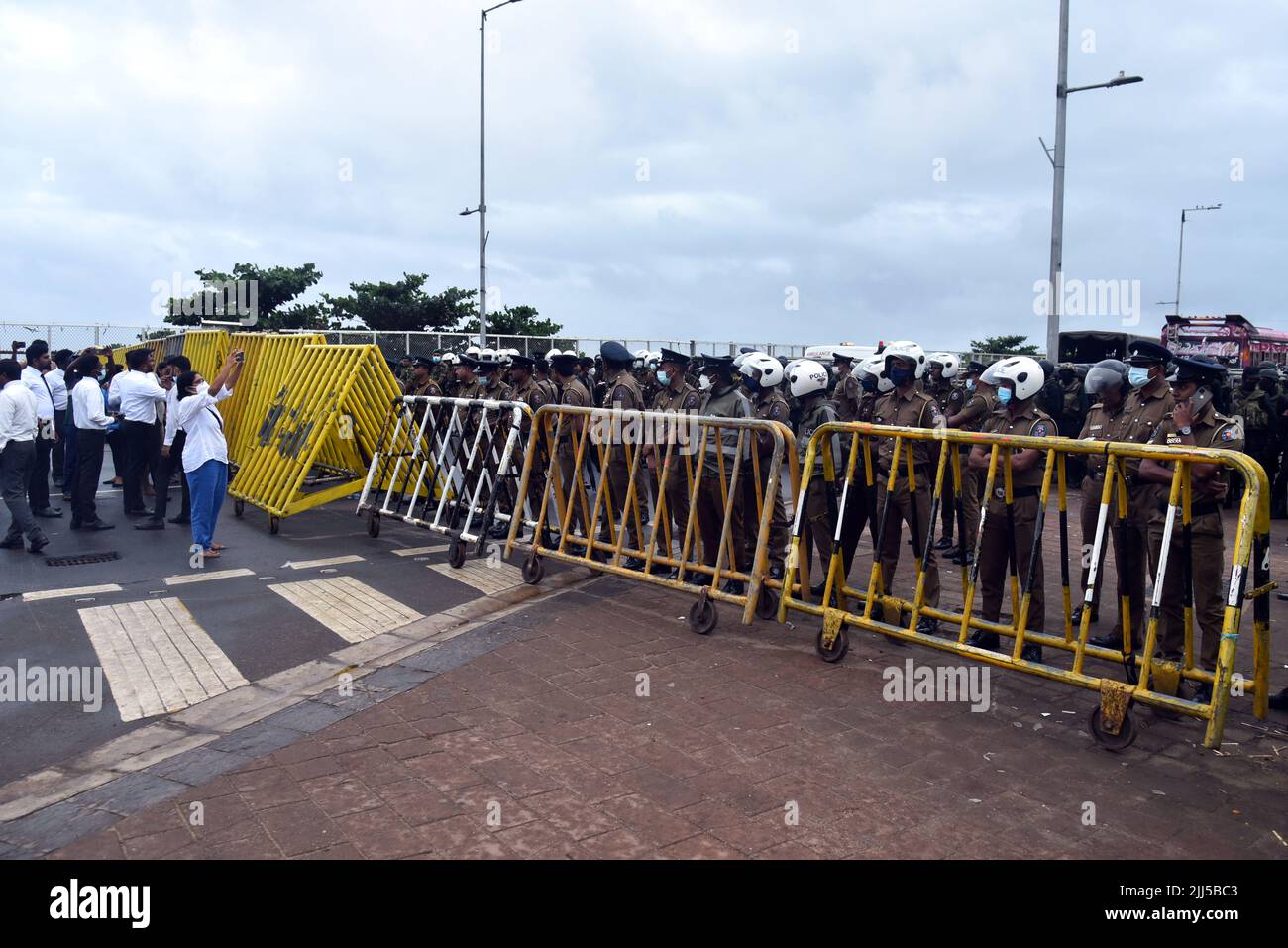 Sri lankan presidential secretariat hires stock photography and images