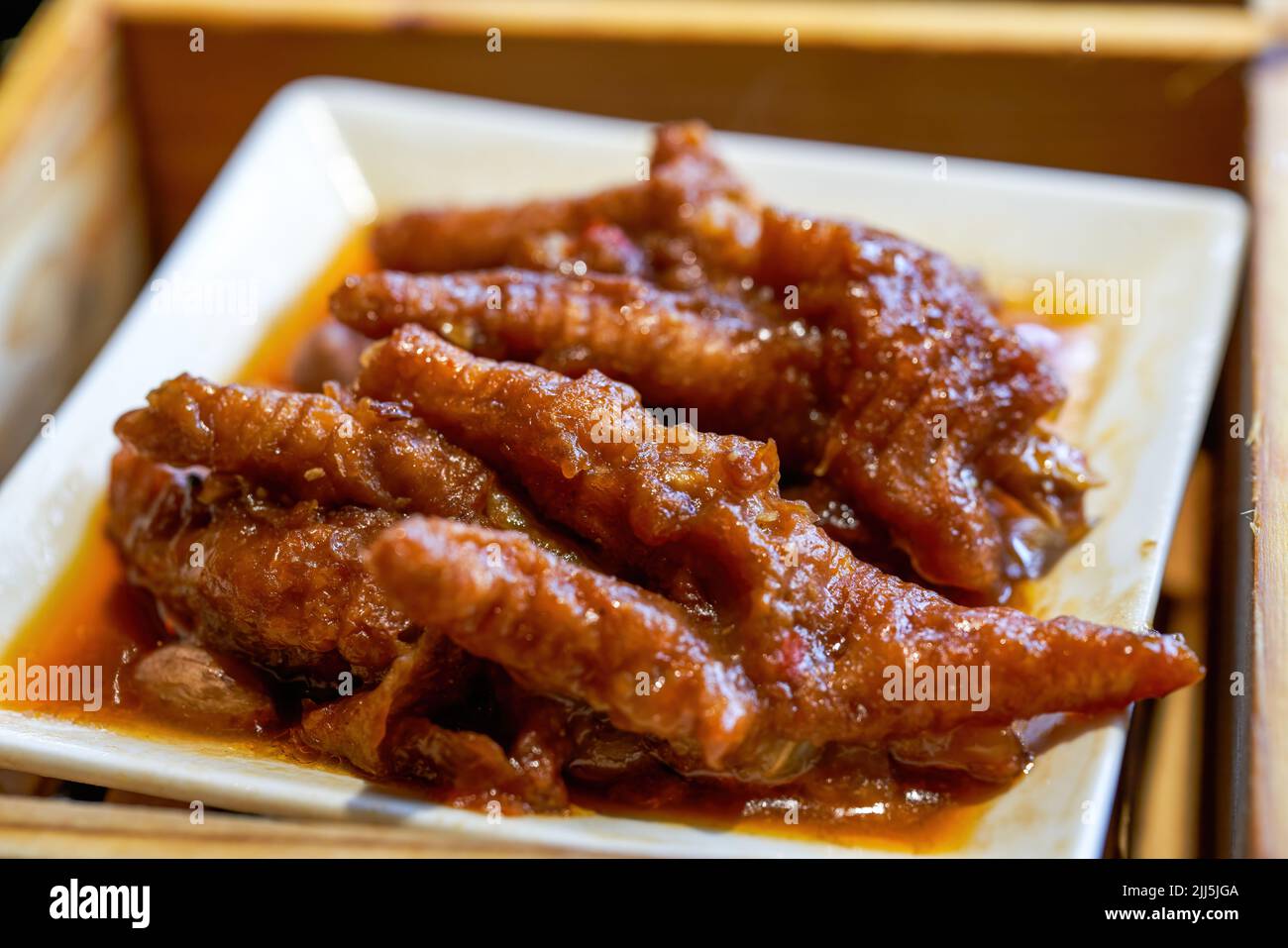 what is chicken feet in cantonese