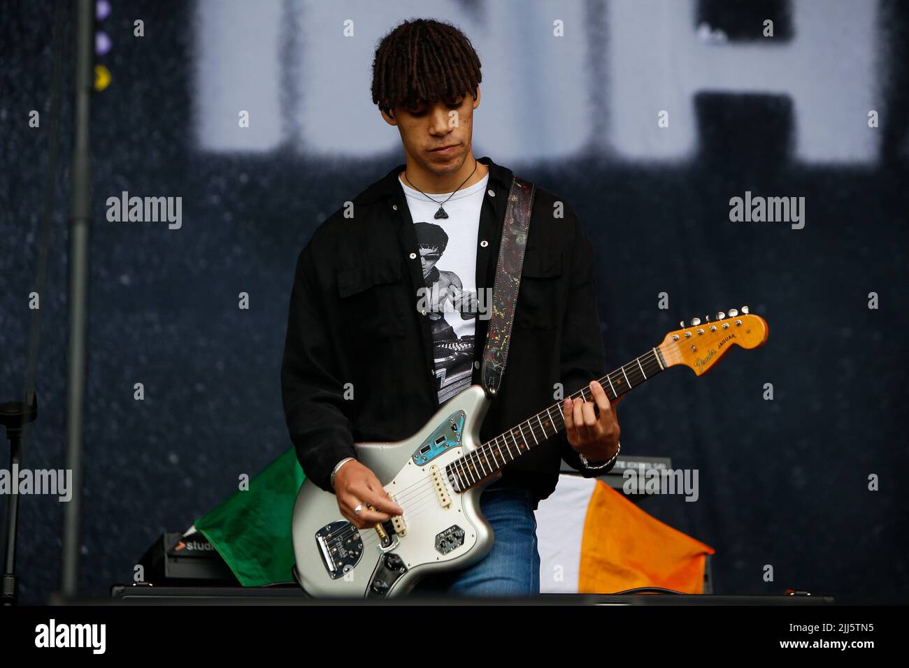 Josh Jenkinson lead guitarist of Inhaler Stock Photo - Alamy