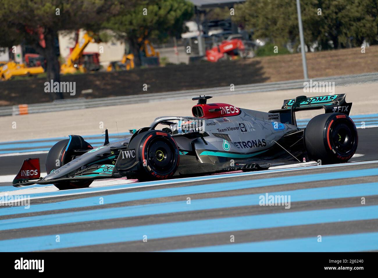 Le Castellet, France. 23rd July, 2022. Motorsport: Formula 1 World Championship, ahead of the French Grand Prix, qualifying: George Russell from Great Britain of Team Mercedes is on track. Credit: Hasan Bratic/dpa/Alamy Live News Stock Photo