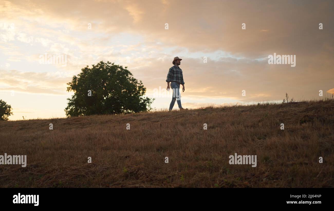 Farmer looking crop field hi-res stock photography and images - Alamy
