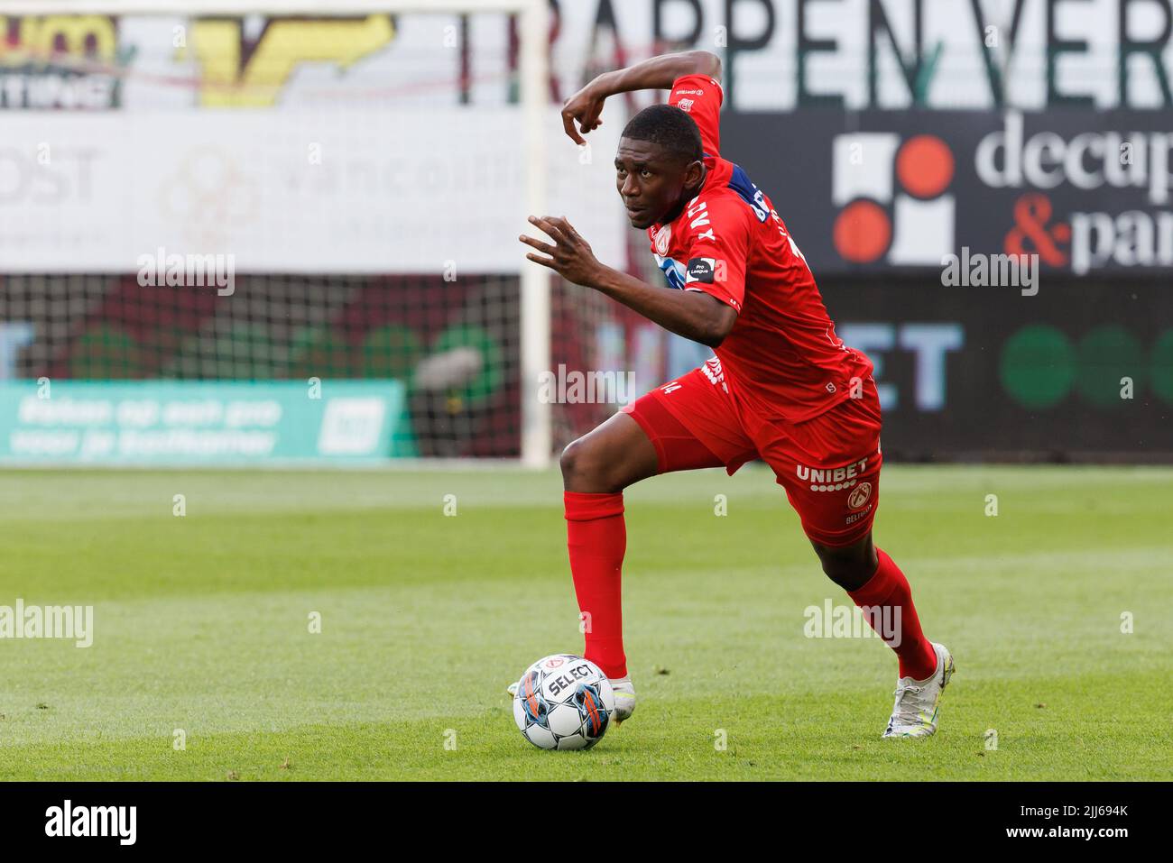 Kortrijk's Sambou Sissoko pictured in action during a soccer match between KV Kortrijk and Oud