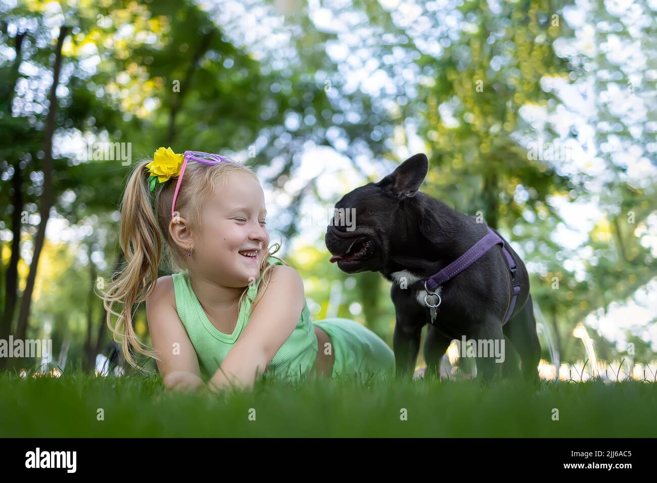 are french bulldogs good with toddlers