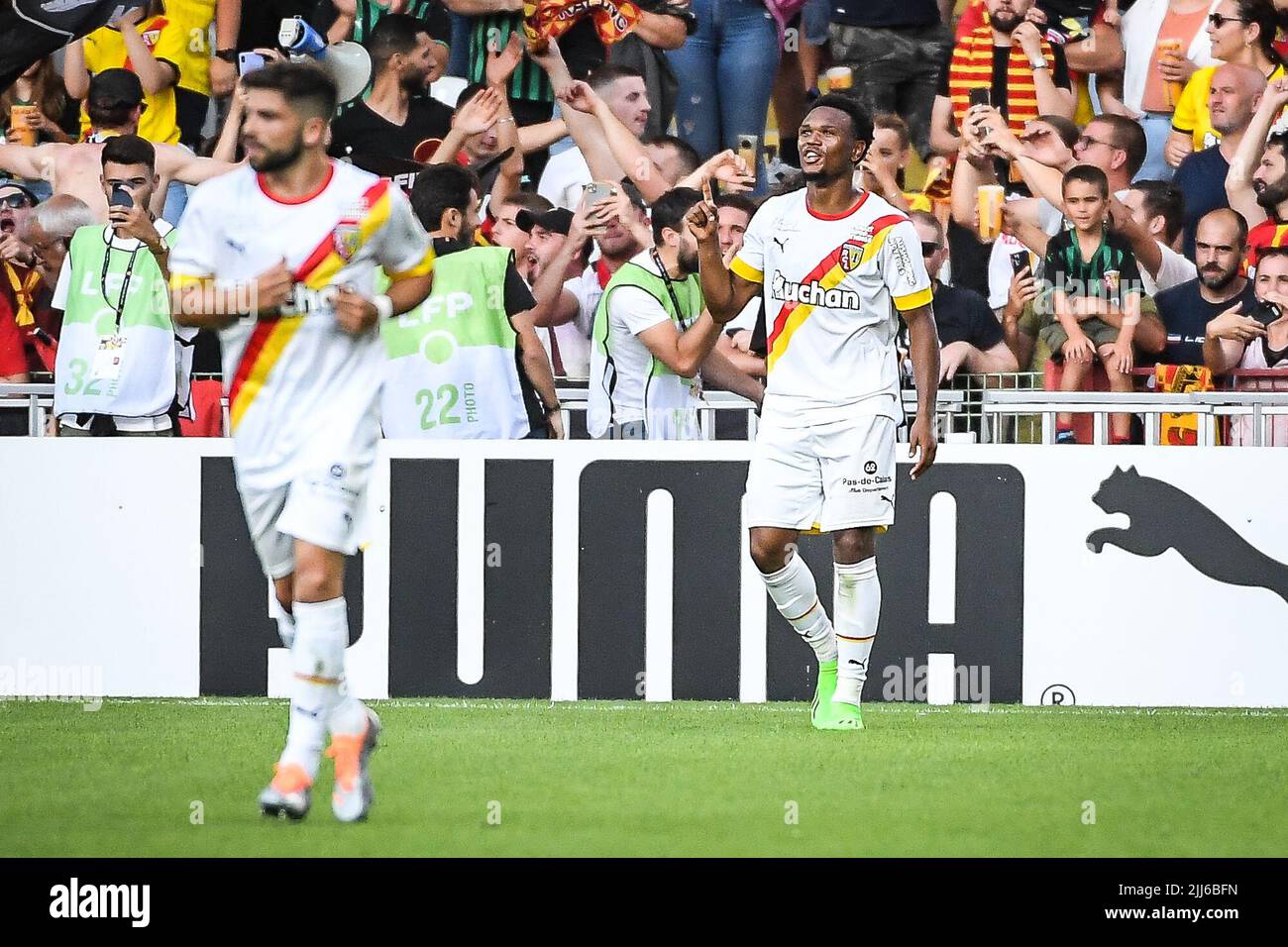 Lois OPENDA of Lens celebrate his goal with Jimmy CABOT of Lens during