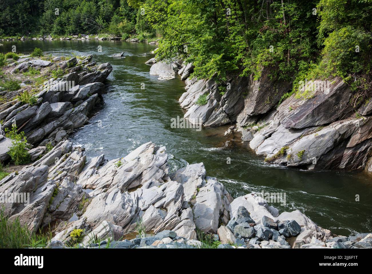 Ottauquechee River, Hartford, Vermont USA US Vt New England Stock Photo