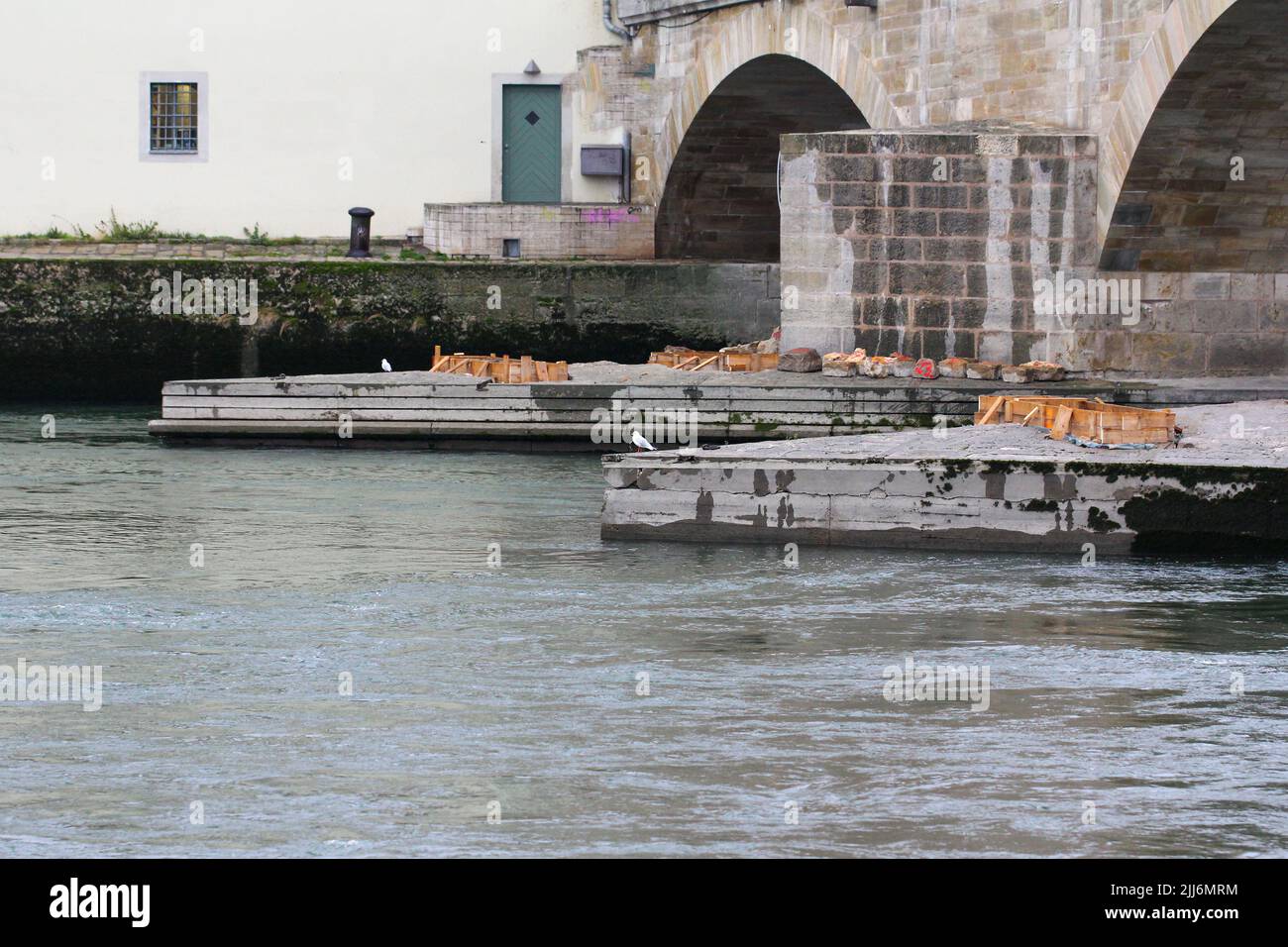 Famous arched bridge hi-res stock photography and images - Alamy
