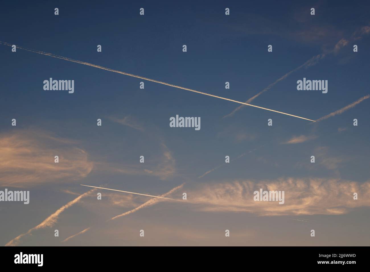 Contrails pattern hi-res stock photography and images - Alamy