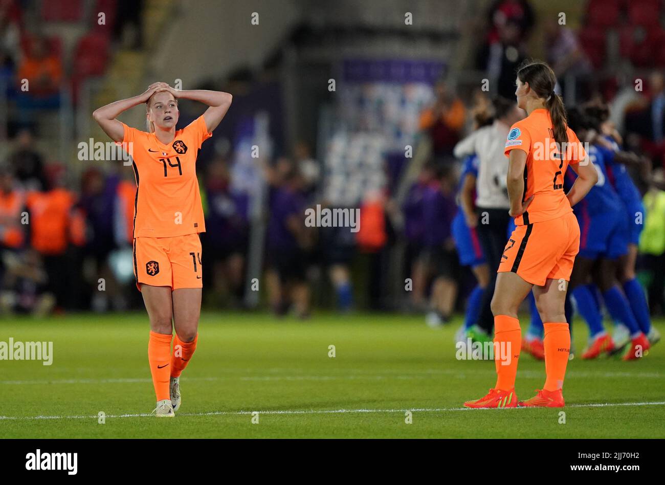 Netherlands' Jackie Groenen (left) and Aniek Nouwen appear dejected after the UEFA Women's Euro 2022 quarter-final match at New York Stadium, Rotherham. Picture date: Saturday July 23, 2022. Stock Photo