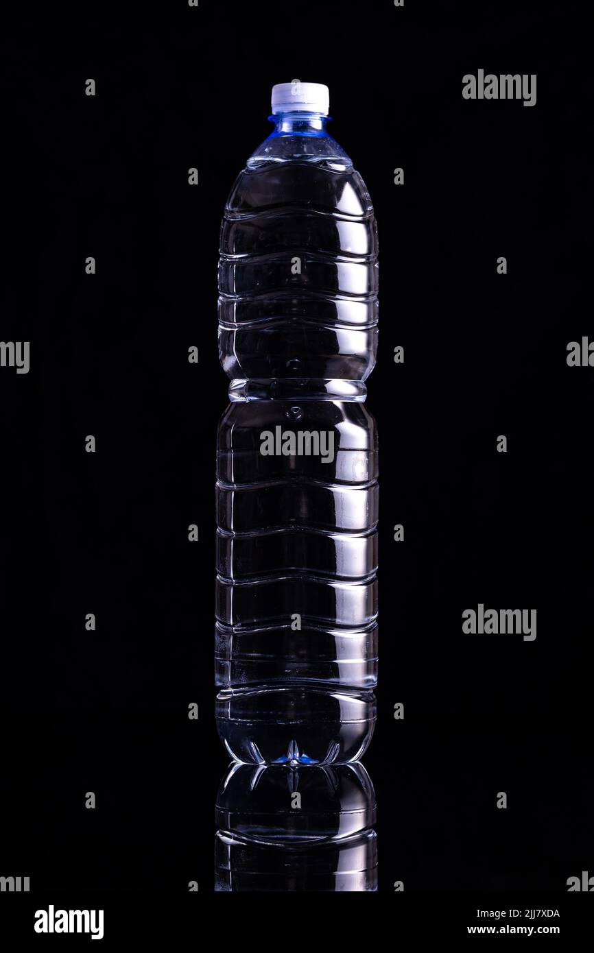 Empty transparent plastic water hi-res stock photography and images - Alamy