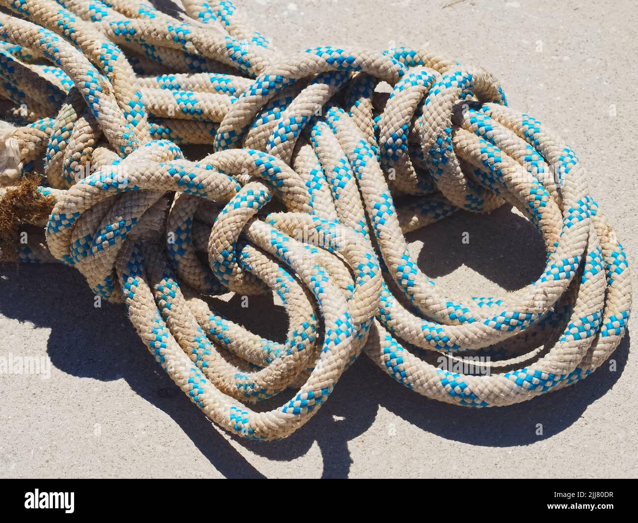 Knots in thick ropes Stock Photo Alamy