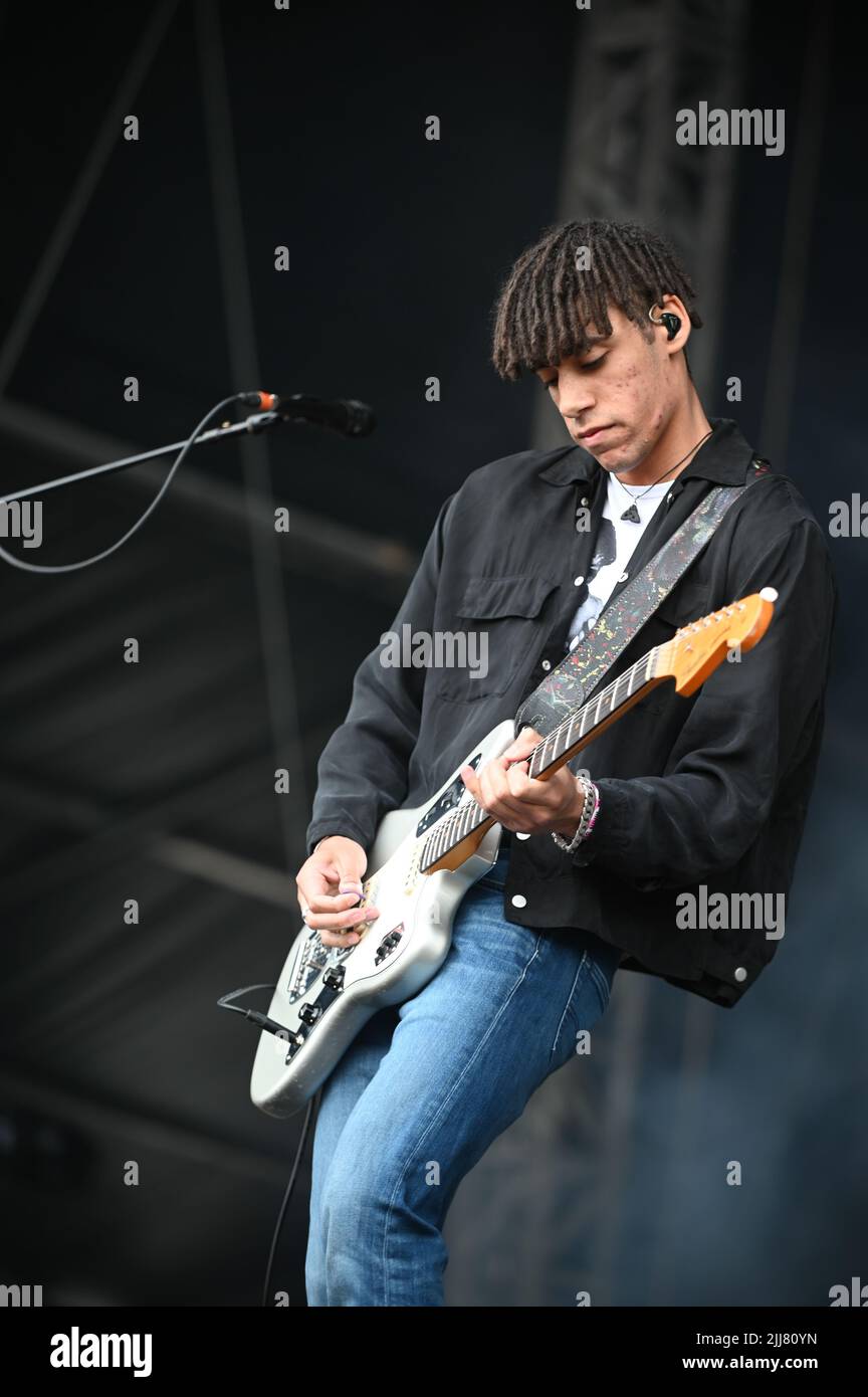 Inhaler ireland hi-res stock photography and images - Alamy