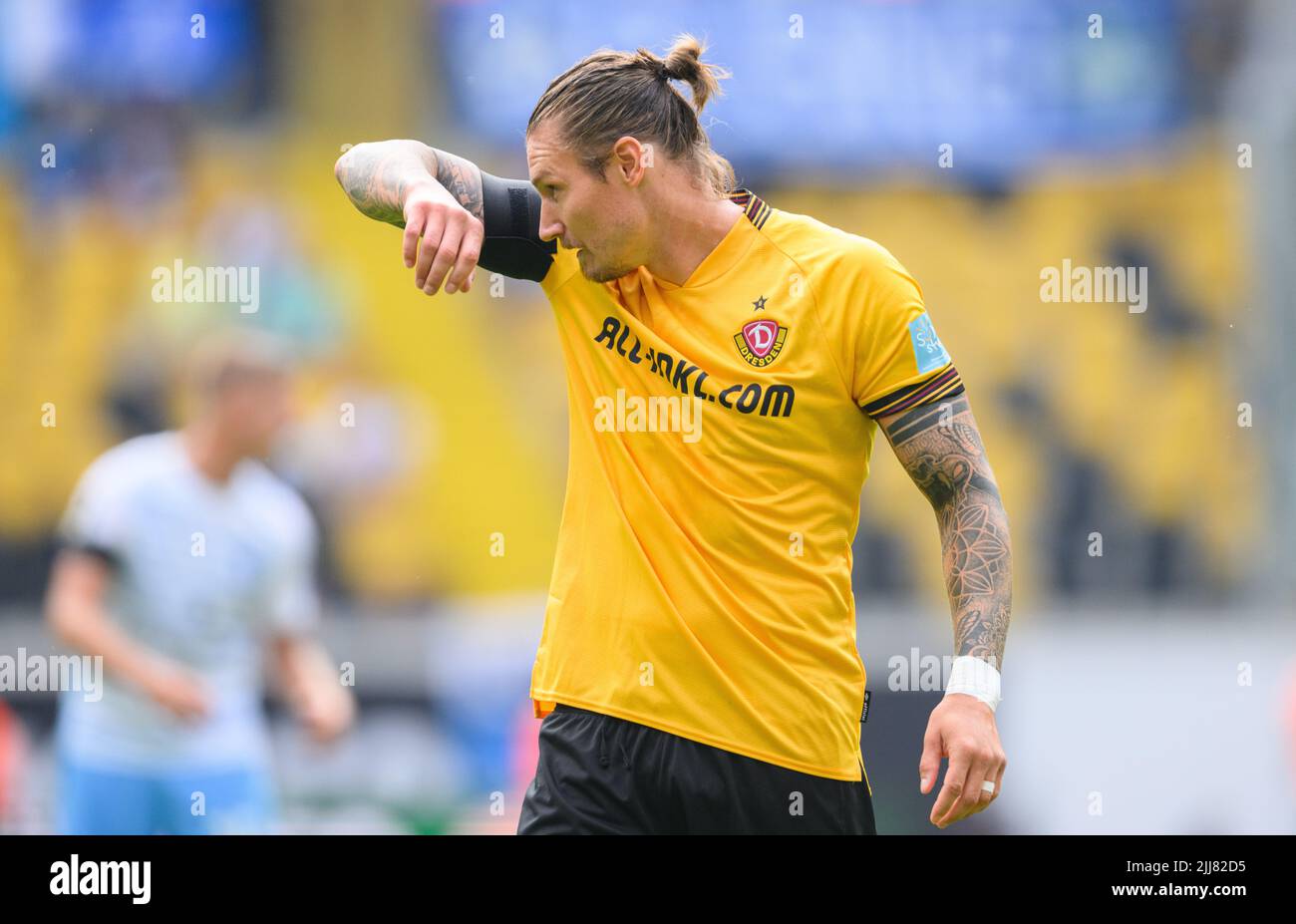 Dresden, Germany. 23rd July, 2022. Soccer: 3rd division, SG Dynamo Dresden  - TSV 1860 Munich, Matchday 1, Rudolf Harbig Stadium. Munich's Leandro  Morgalla plays the ball. Credit: Robert Michael/dpa/Alamy Live News Stock