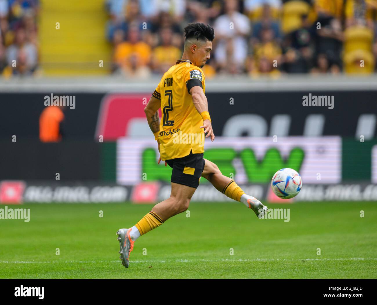 Dresden, Germany. 23rd July, 2022. Soccer: 3rd league, SG Dynamo Dresden - TSV  1860 Munich, Matchday 1, Rudolf-Harbig-Stadion. Dynamo's Tim Knipping  (l-r), Kyu-hyun Park, Dennis Borkowski and Manuel Schäffler cheer. Credit:  Robert