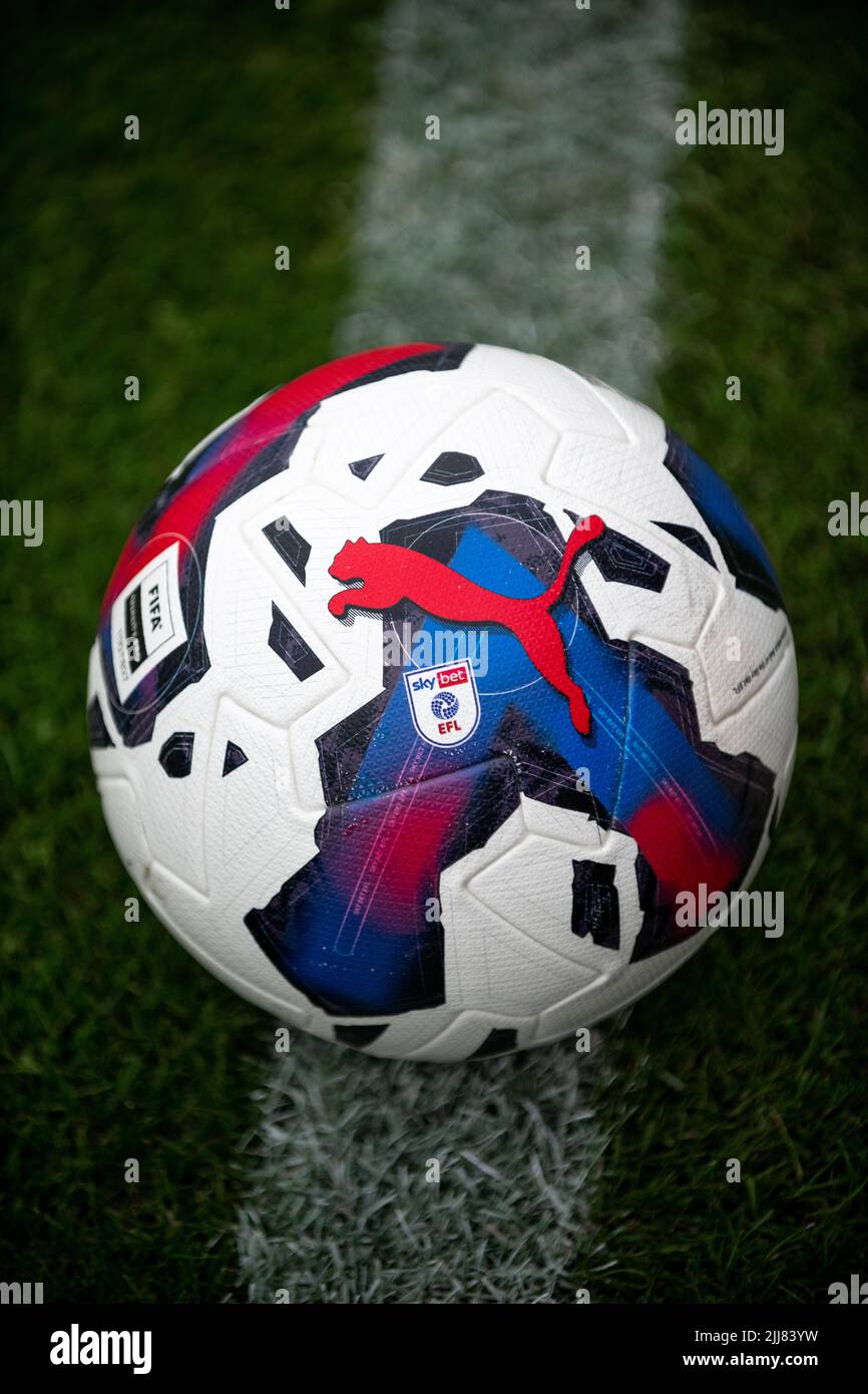 PUMA Official Match Ball EFL 22/23 Stock Photo