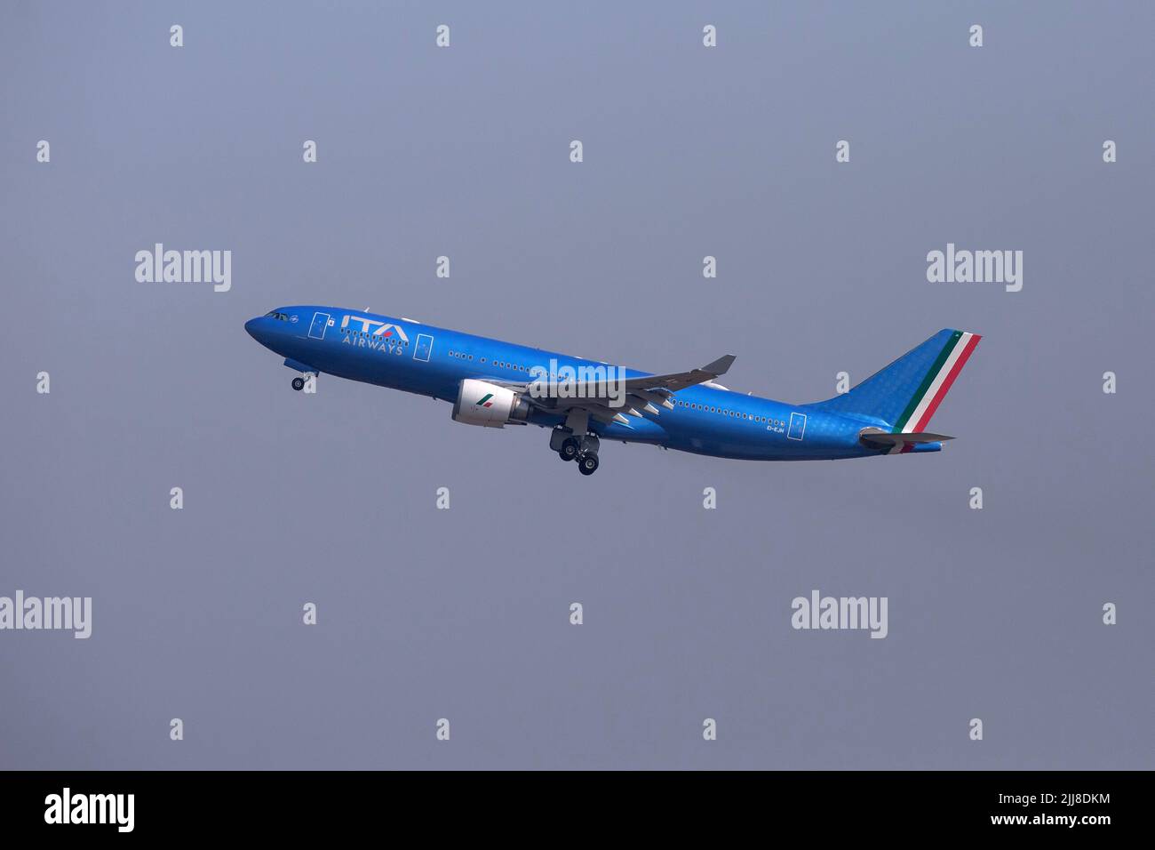 Fiumicino, Italy. 24 July, 2022. Pope Francis leaves  to Edmonton, Canada, where he will start a six-day pastoral visit,  from  Rome's Leonardo da Vinci International  airport. Credit: Maria Grazia Picciarella/Alamy Live News Stock Photo