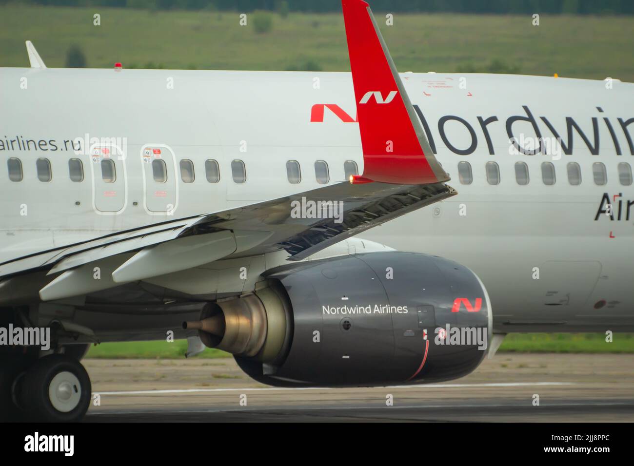 Gimnastikachilarda porno kamming Qizning oyogi orasiga qoy