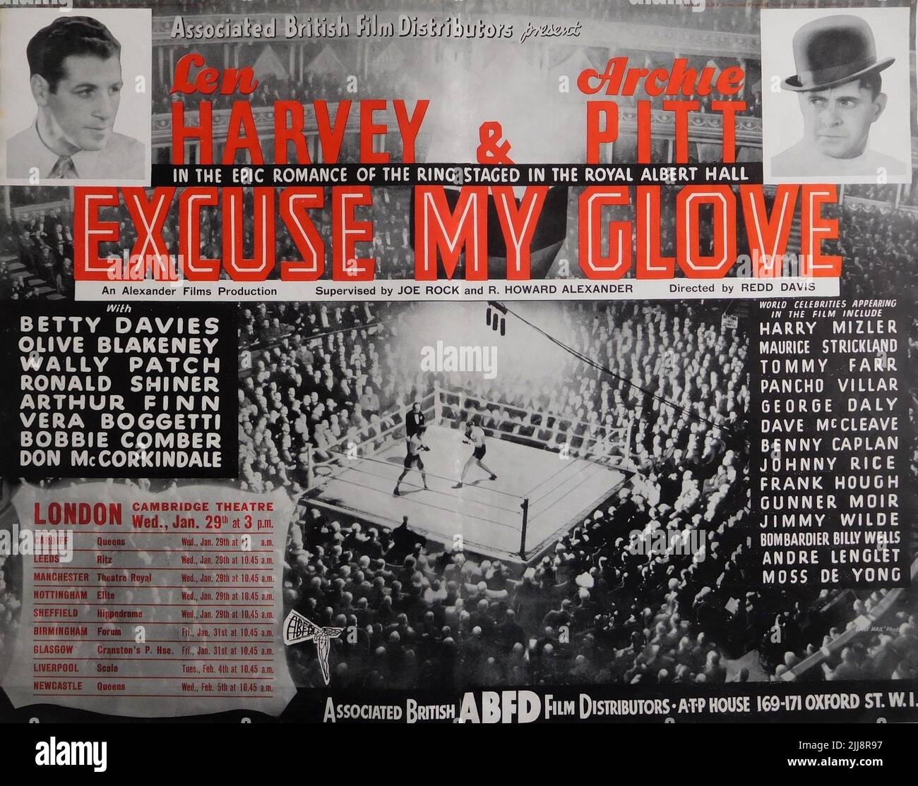 LEN HARVEY and ARCHIE PITT with appearances by TOMMY FARR JIMMY WILDE HARRY MIZLER Bombardier BILLY WELLS DAVE McCLEAVE PANCHO VILLAR and GUNNER MOIR in EXCUSE MY GLOVE 1936 director REDD DAVIS story R. Howard Alexander film editor Sidney Cole  Alexander Films / Associated British Film Distributors (A.B.F.D.) Stock Photo