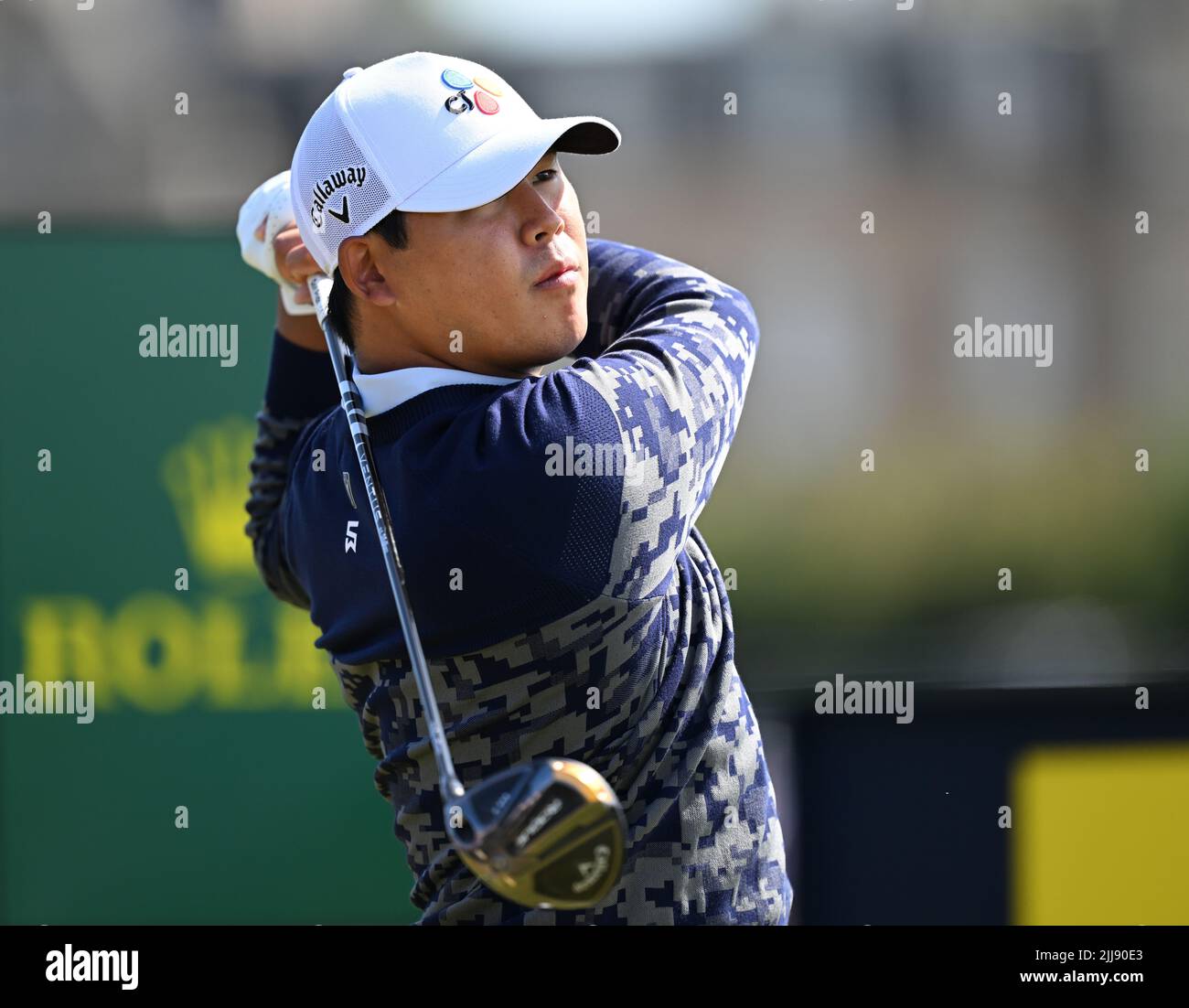 150th Open Golf Championships, St Andrews, July 16th 2022. Si Woo Kim tees off at the 2nd during the third round at the Old Course, St Andrews. Stock Photo