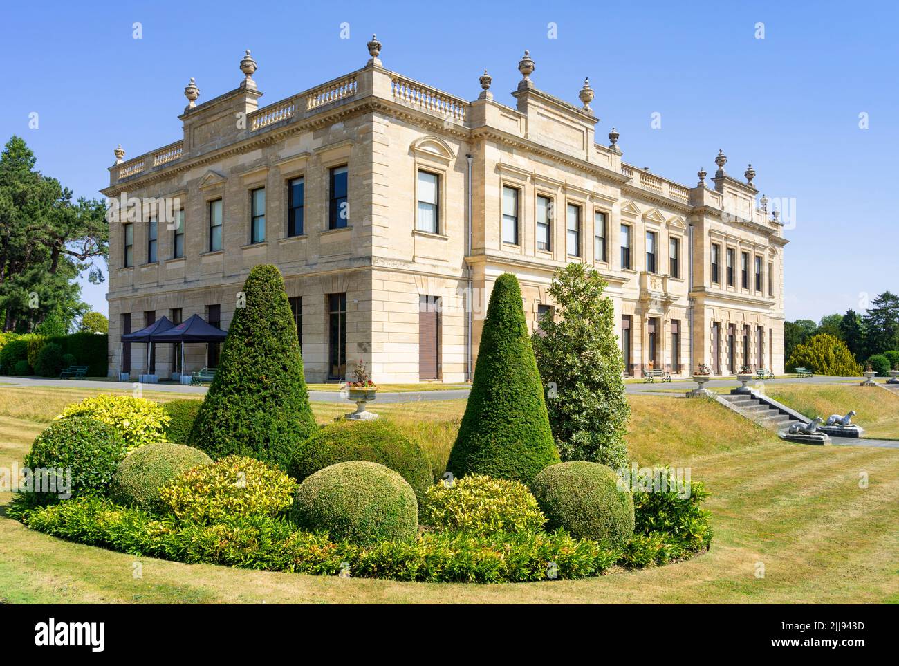 Brodsworth Hall and Gardens with an Ornamental topiary garden Brodsworth Victorian country house near Doncaster South Yorkshire England UK GB Europe Stock Photo