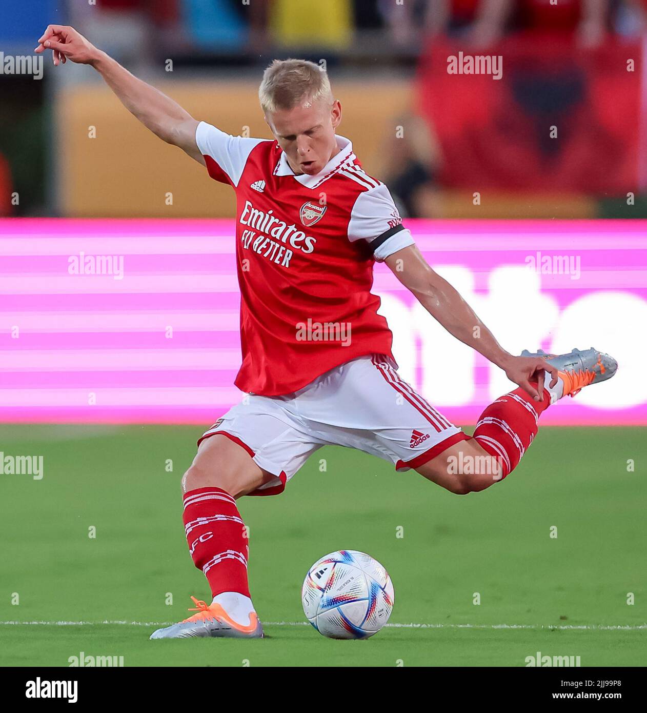 zinchenko-arsenal-2022-hi-res-stock-photography-and-images-alamy