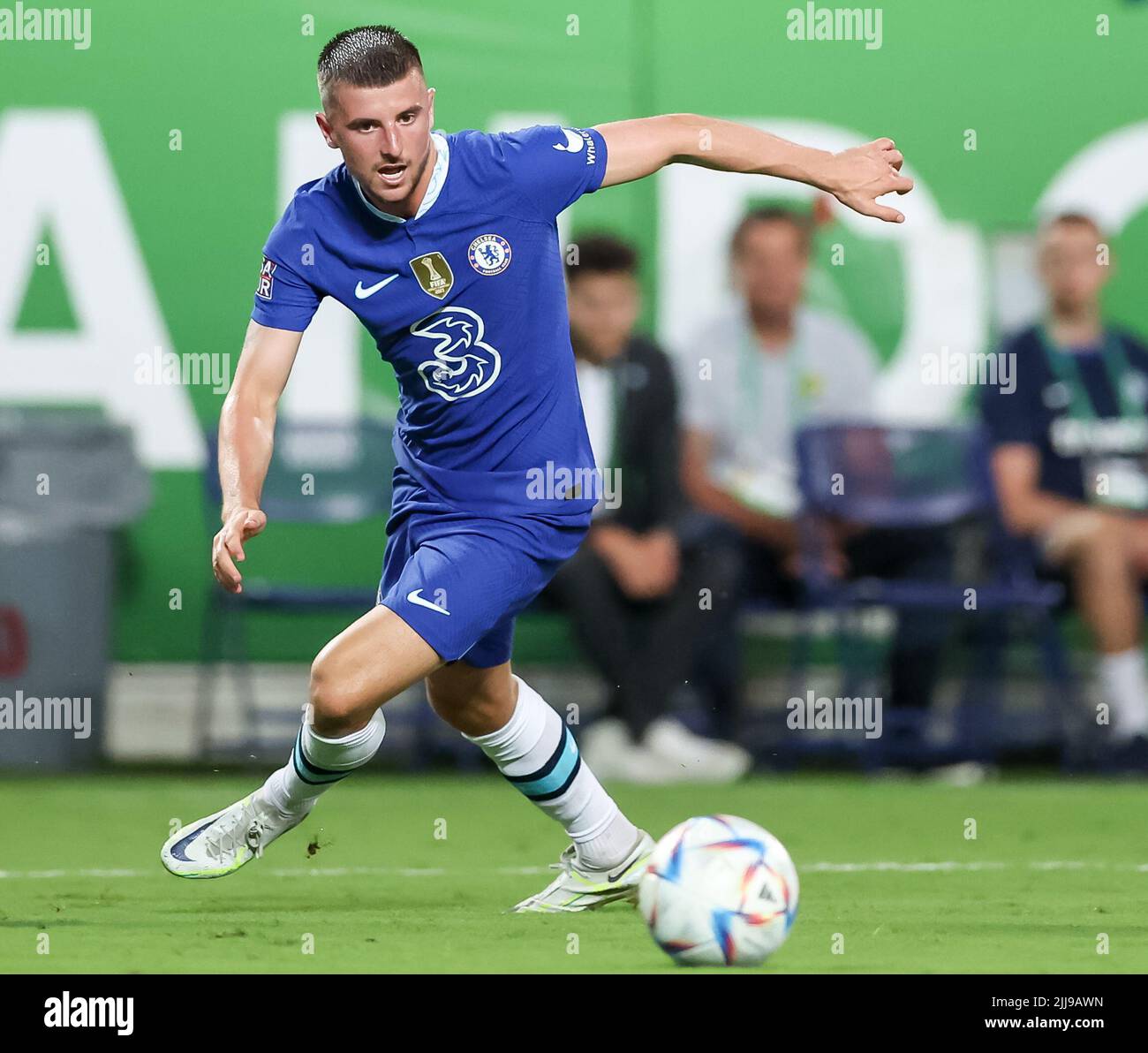 Mason Mount Chelsea ポスター風ガラス板 Chelsea's Mason Mount Stock Photo - Alamy