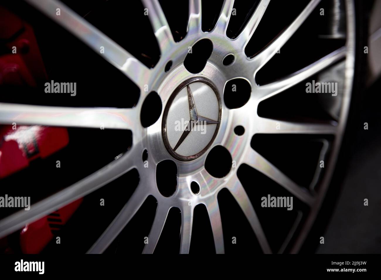 The Front Diamond Cut Alloy Wheel On A 2015 Mercedes Benz CLA45 AMG Red ...