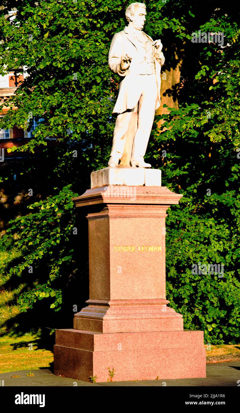George Leeman Statue, railway Pioneer, Station Road, York, England Stock Photo