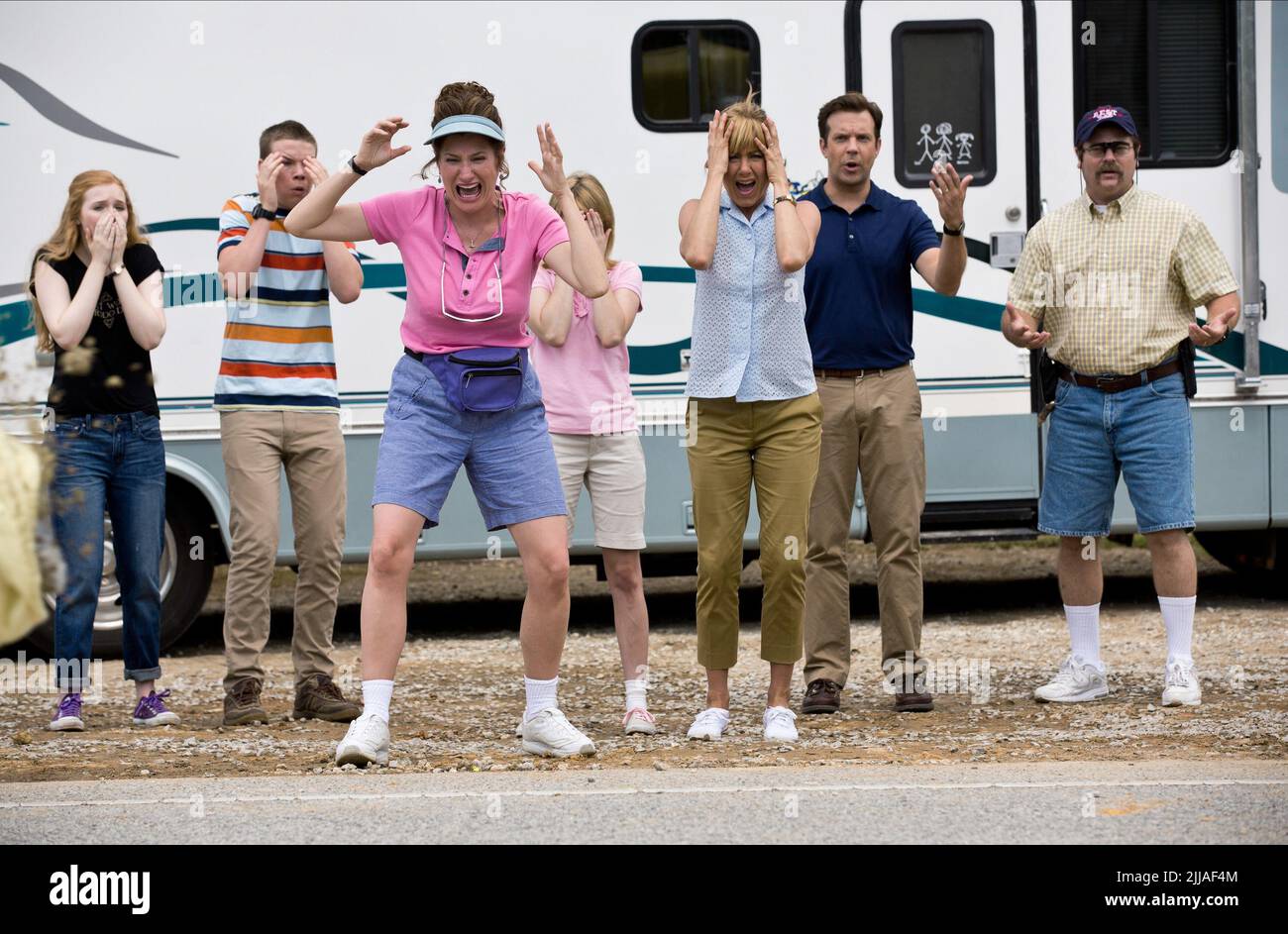 QUINN,POULTER,HAHN,ROBERTS,ANISTON,SUDEIKIS,OFFERMAN, WE'RE THE MILLERS, 2013 Stock Photo