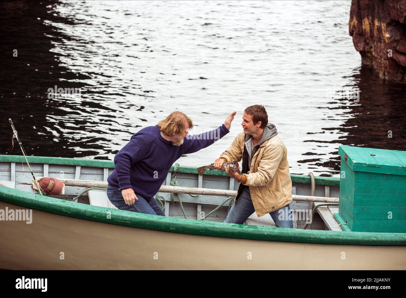 Большая афера в маленьком городе отзывы. Большая афера 2013. The Grand Seduction. Большая афера фильм 2013. Большая афера 2013 Постер.
