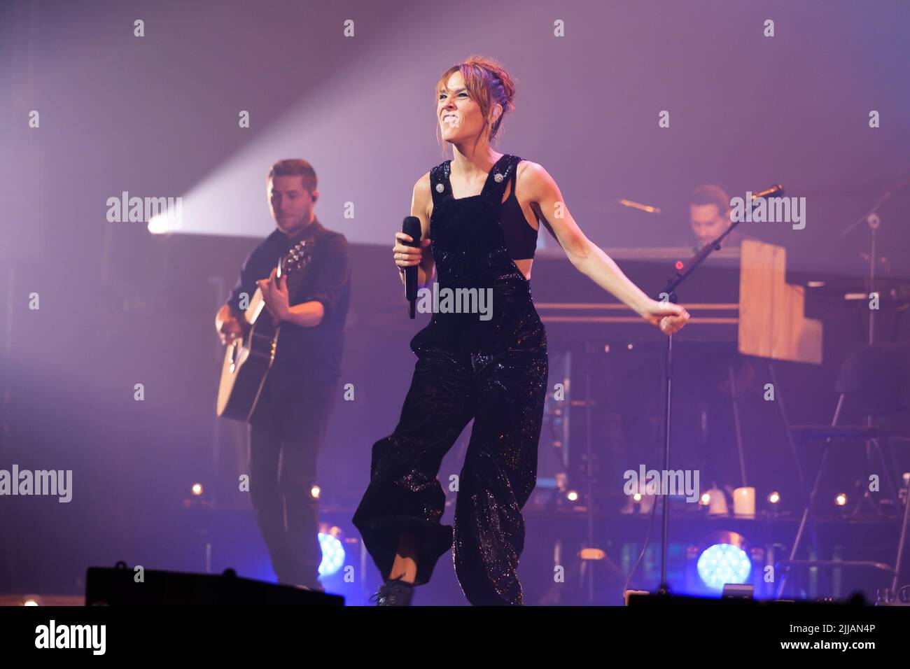 Madrid, Spain. 24th July, 2022. The French singer-songwriter Isabelle Geffroy, known by her stage name Zaz, performs during the concert at the Teatro Real in Madrid where she has shown her fusion of French song with gypsy jazz, within the tour "Organique Tour" in Madrid. (Photo by Atilano Garcia/SOPA Images/Sipa USA) Credit: Sipa USA/Alamy Live News Stock Photo