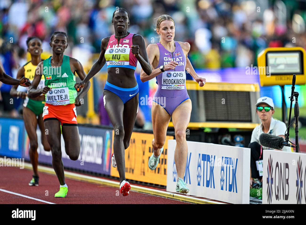 EUGENE, UNITED STATES JULY 24 Athing Mu of USA, Keely Hodgkinson of