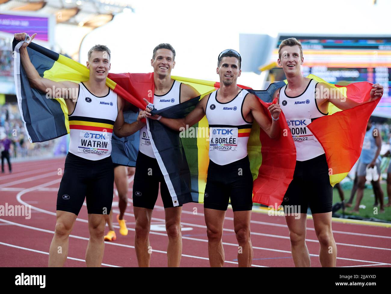 Athletics - World Athletics Championships - Men's 4x400 Metres Relay - Final - Hayward Field, Eugene, Oregon, U.S. - July 24, 2022 Belgium's Julien Watrin, Dylan Borlee, Kevin Borlee and Alexander Doom pose after finishing the men's 4x400 metres final in third place REUTERS/Lucy Nicholson Stock Photo