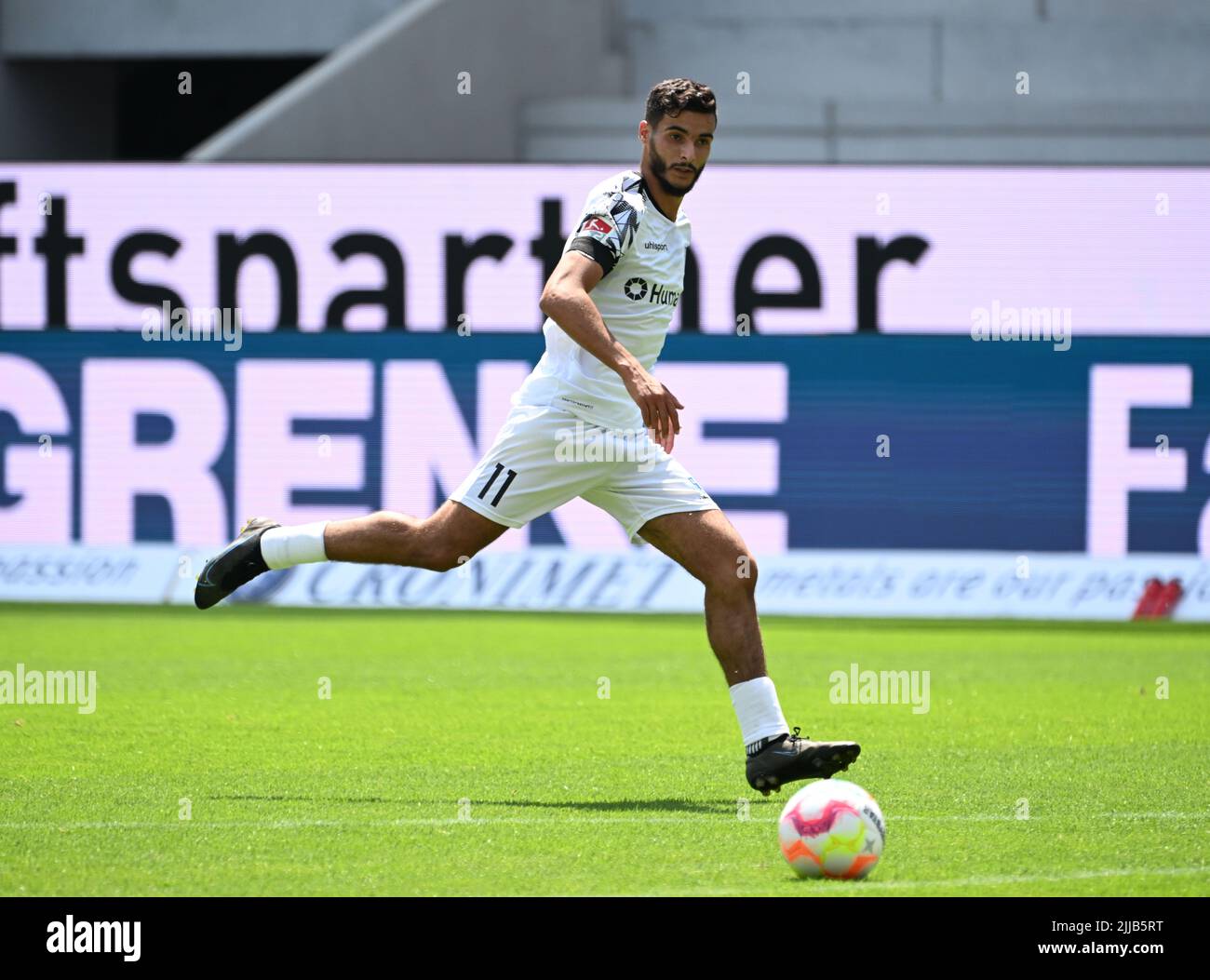 Karlsruhe, Germany. 24th July, 2022. Soccer: 2nd Bundesliga, Karlsruher SC - 1. FC Magdeburg, Matchday 2, at BBBank Wildpark. Magdeburg's Mohammed El Hankouri. Credit: Uli Deck/dpa - IMPORTANT NOTE: In accordance with the requirements of the DFL Deutsche Fußball Liga and the DFB Deutscher Fußball-Bund, it is prohibited to use or have used photographs taken in the stadium and/or of the match in the form of sequence pictures and/or video-like photo series./dpa/Alamy Live News Stock Photo
